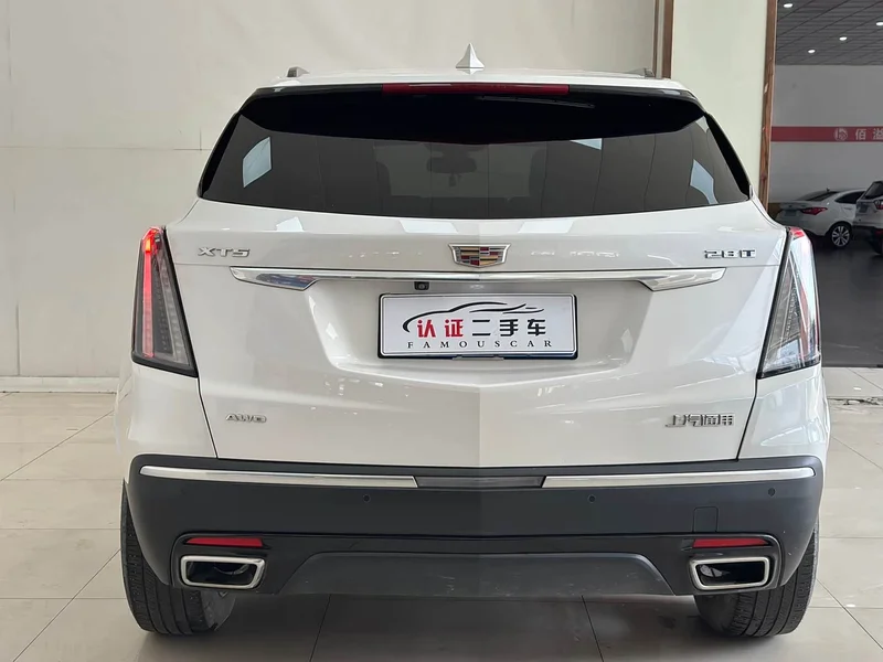 Cadillac XT5 — фото 17