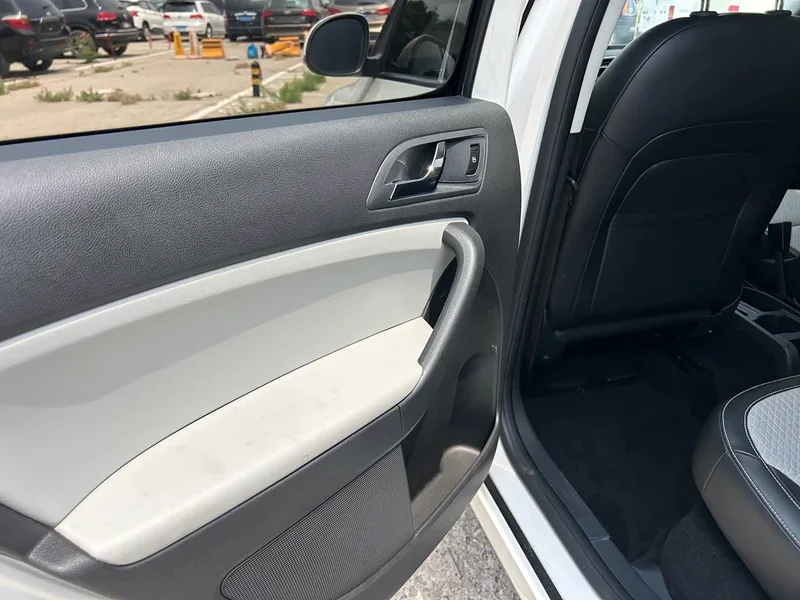 Skoda Yeti — фото 14