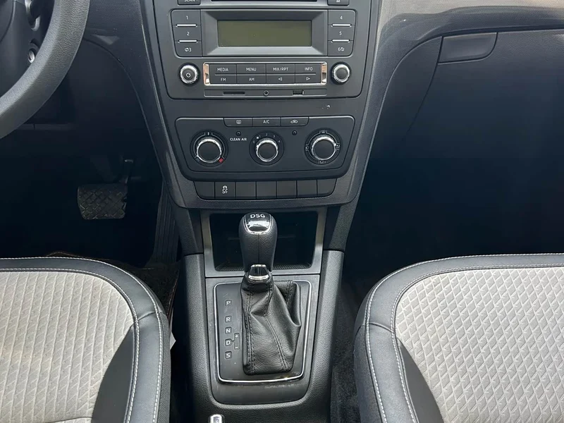 Skoda Yeti — фото 17