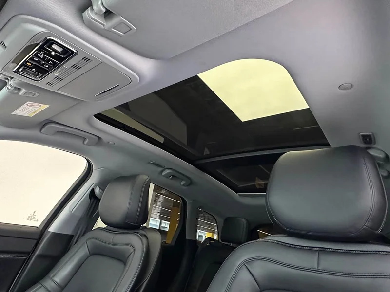 Jeep Renegade — фото 15