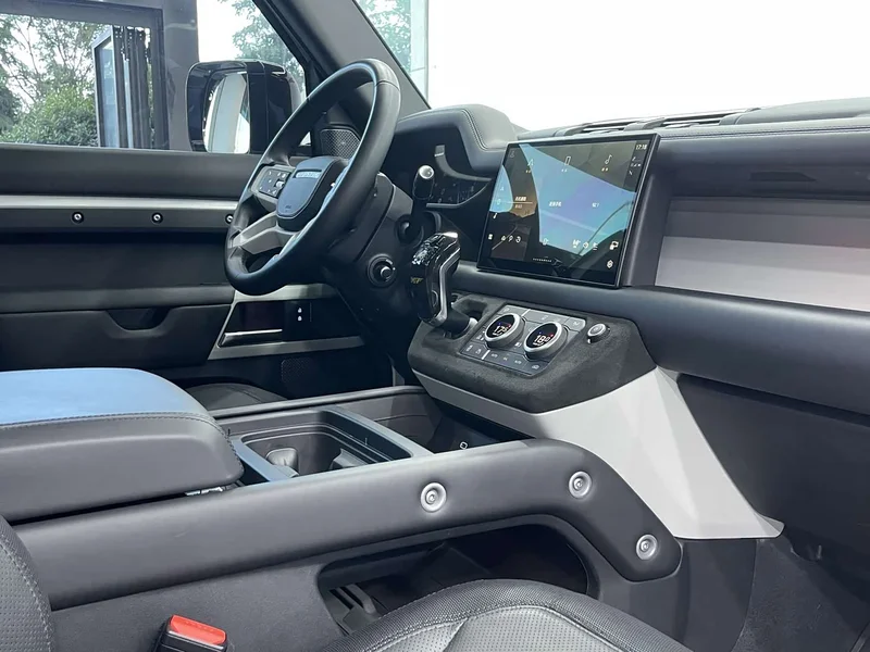 Land Rover Defender — фото 9