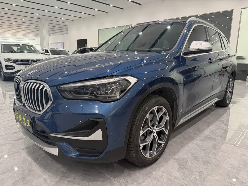 BMW X1 — фото 1