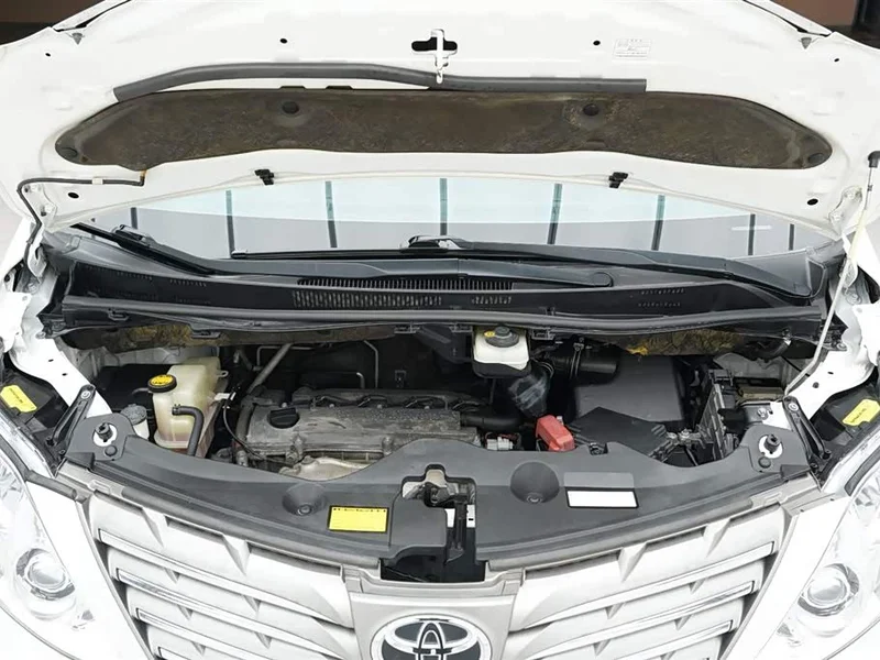 Toyota Alphard — фото 33