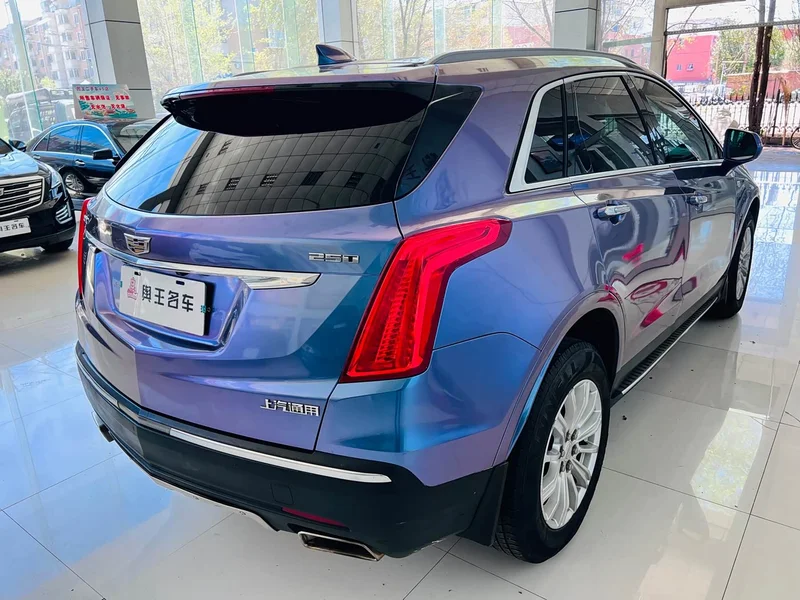 Cadillac XT5 — фото 16