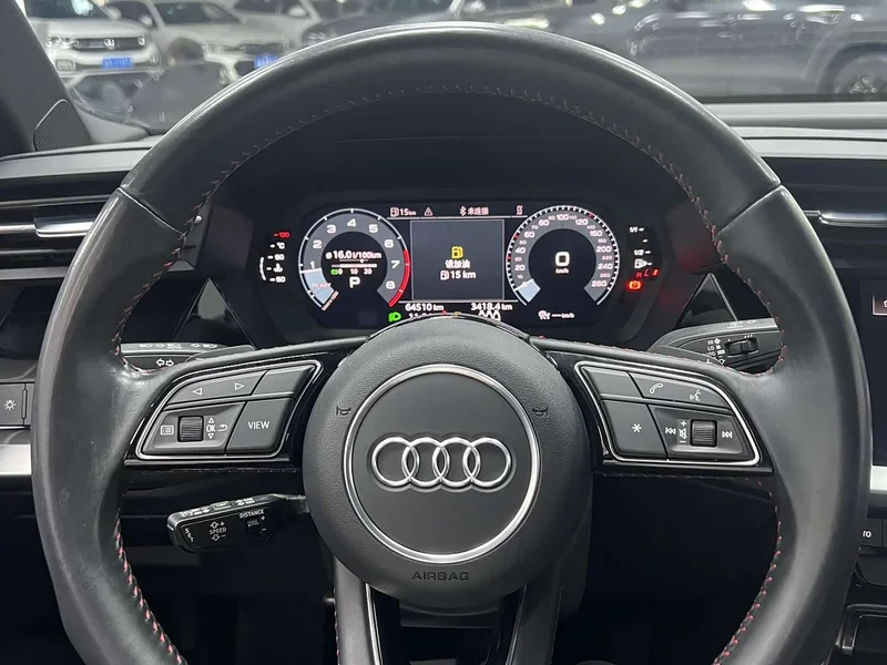 Audi A3 — фото 8