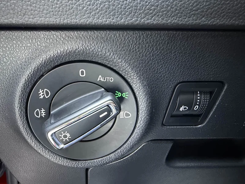 Skoda Karoq — фото 10
