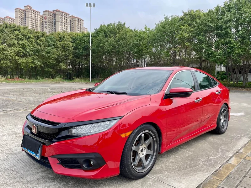 Honda Civic — фото 1