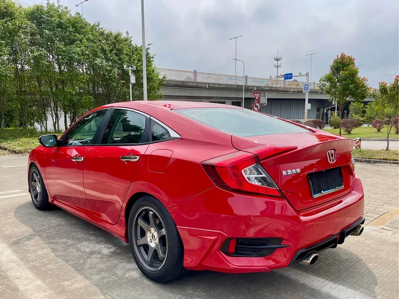 Honda Civic — фото 7