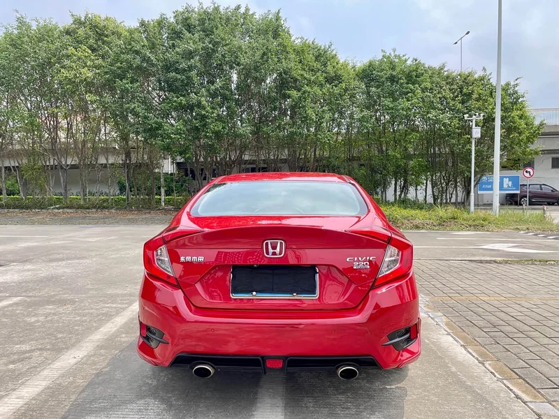 Honda Civic — фото 8
