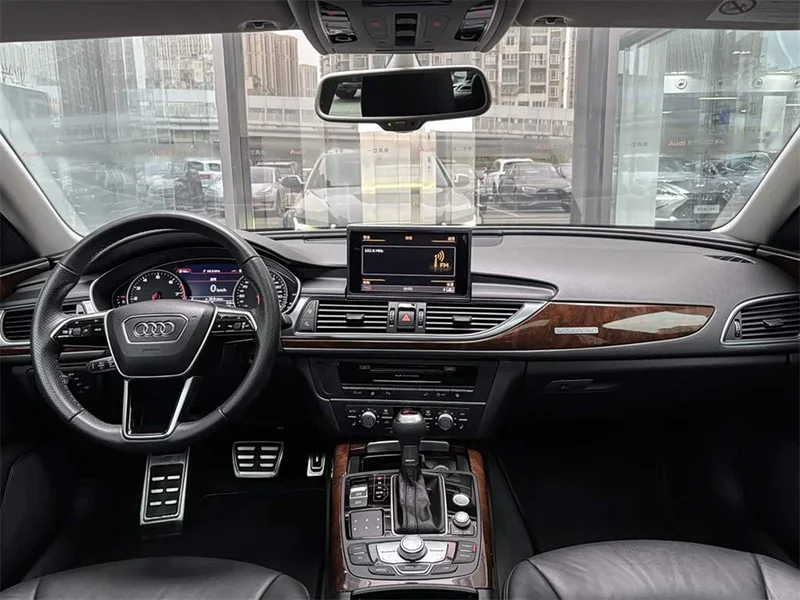 Audi A6 — фото 6