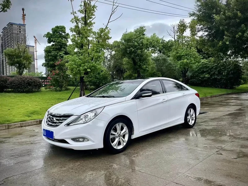 Hyundai Sonata — фото 1