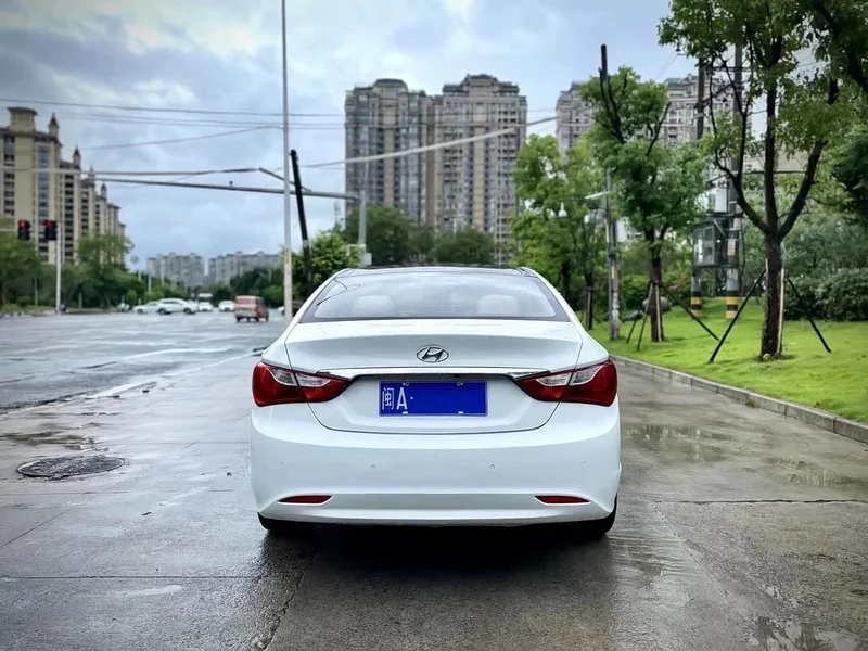 Hyundai Sonata — фото 7