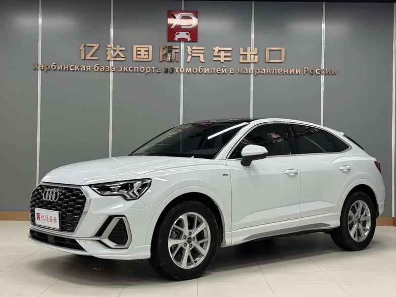 Audi Q3 Sportback — фото 1