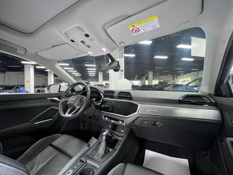 Audi Q3 Sportback — фото 22