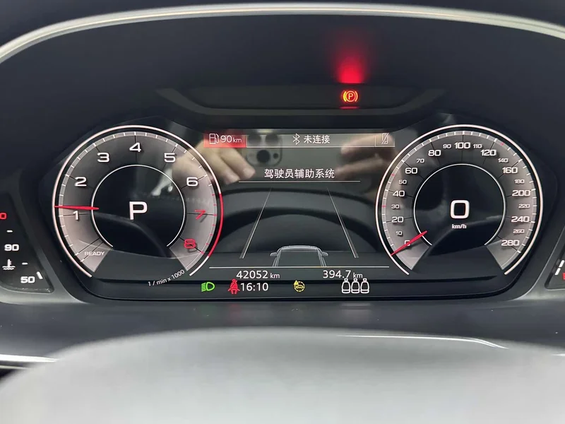 Audi Q3 Sportback — фото 23