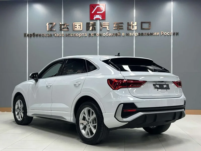 Audi Q3 Sportback — фото 6