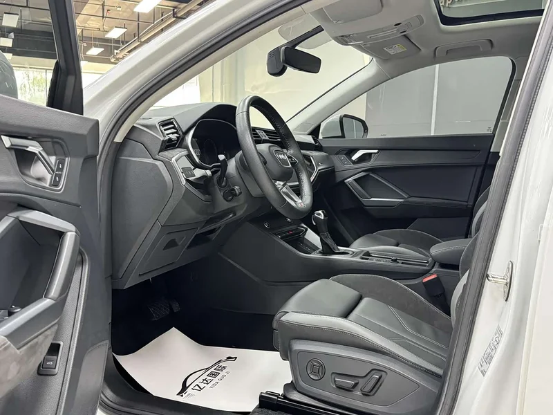 Audi Q3 Sportback — фото 9