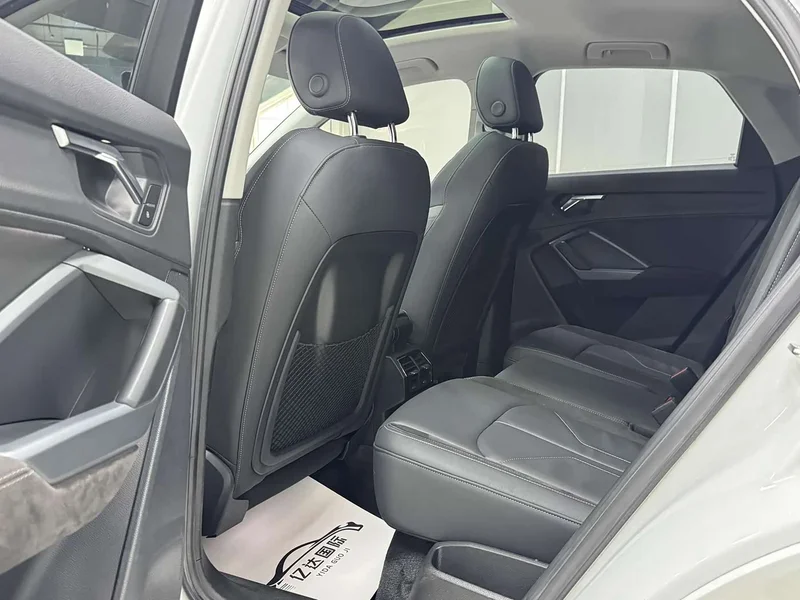 Audi Q3 Sportback — фото 10