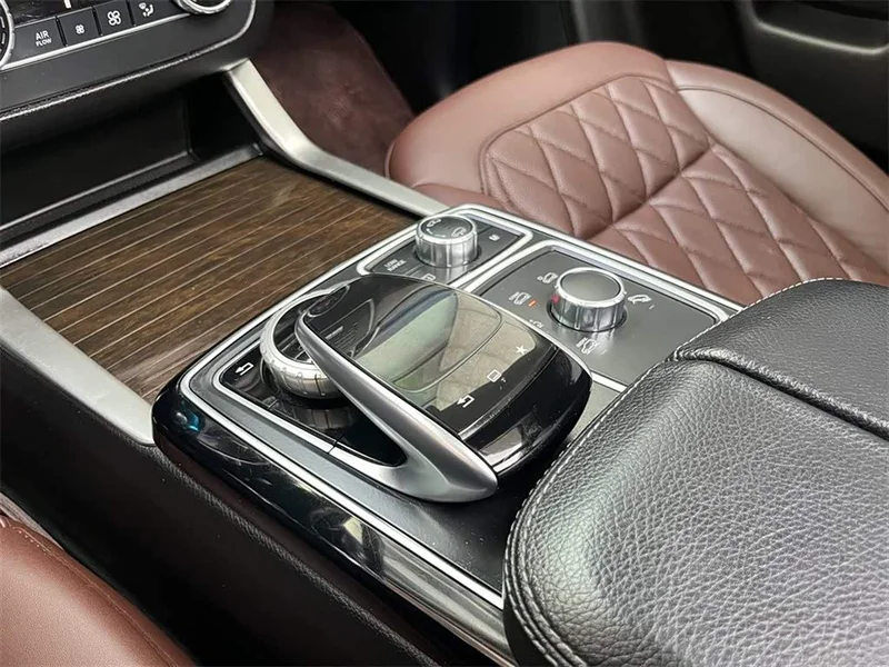 Mercedes-Benz GLS — фото 12