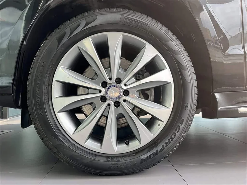 Mercedes-Benz GLS — фото 15