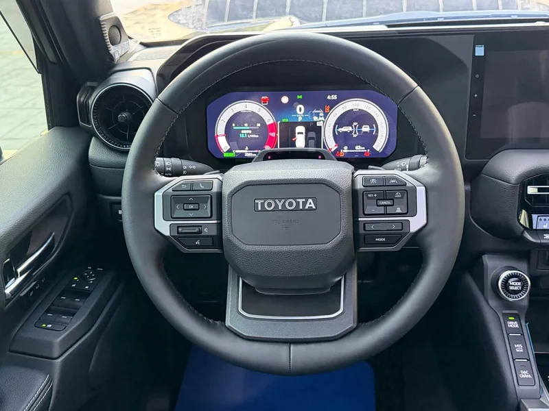 Toyota Prado — фото 14