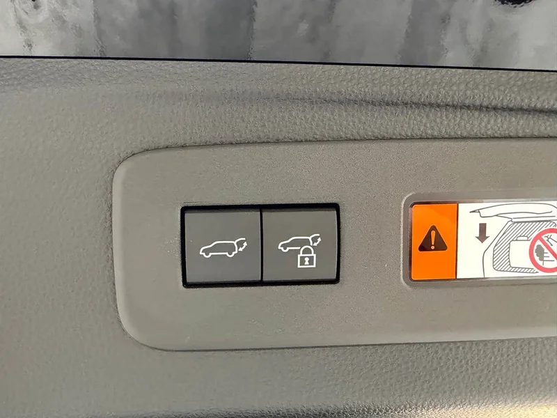 Toyota Prado — фото 16