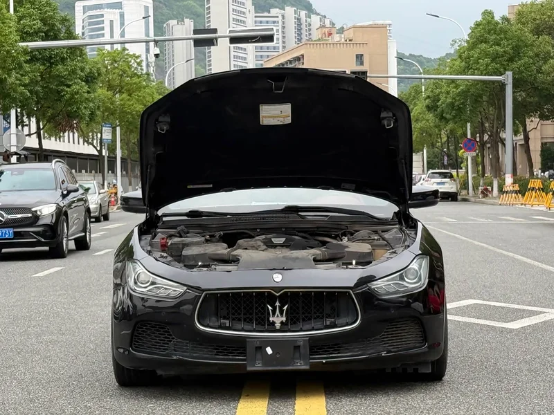 Maserati Ghibli — фото 18