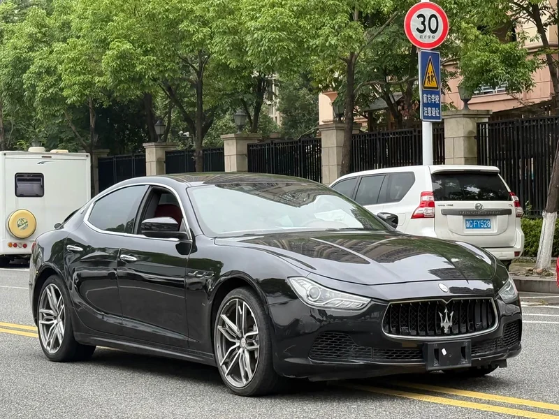 Maserati Ghibli — фото 3