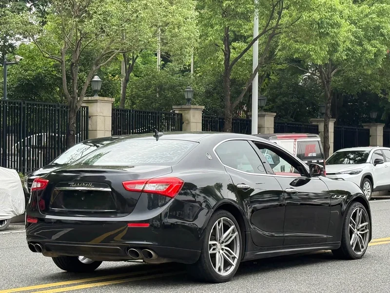 Maserati Ghibli — фото 5