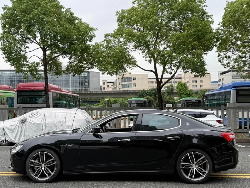 Maserati Ghibli — фото 8