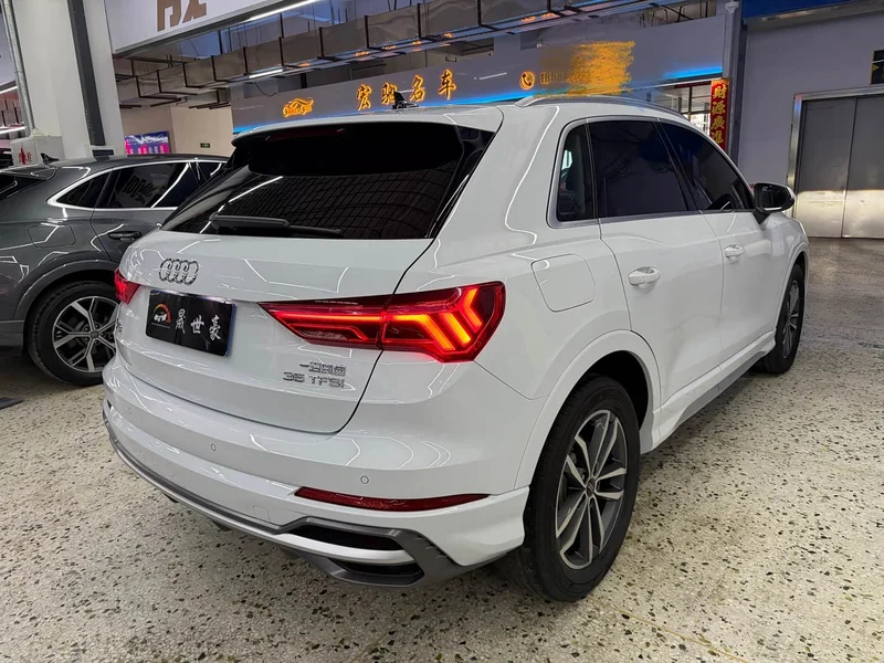 Audi Q3 — фото 6