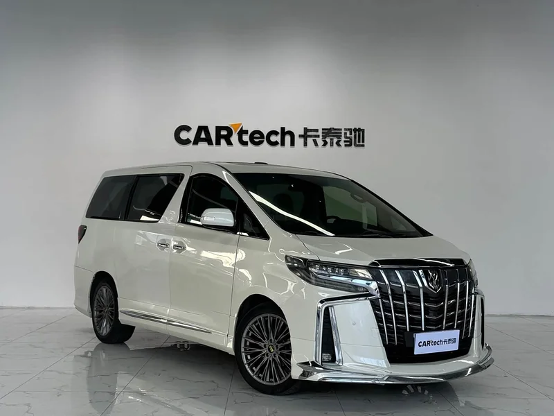 Toyota Alphard — фото 3