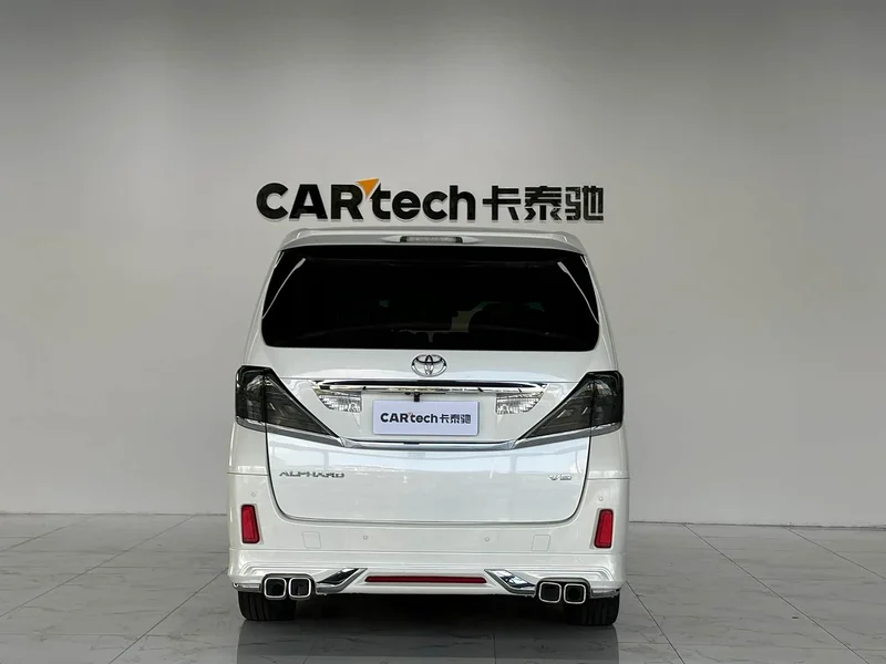 Toyota Alphard — фото 5