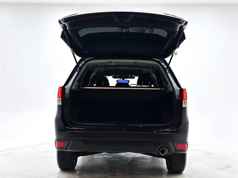Subaru Forester — фото 8