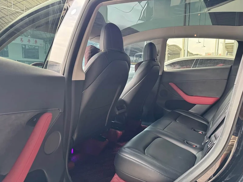 Tesla Model Y — фото 7