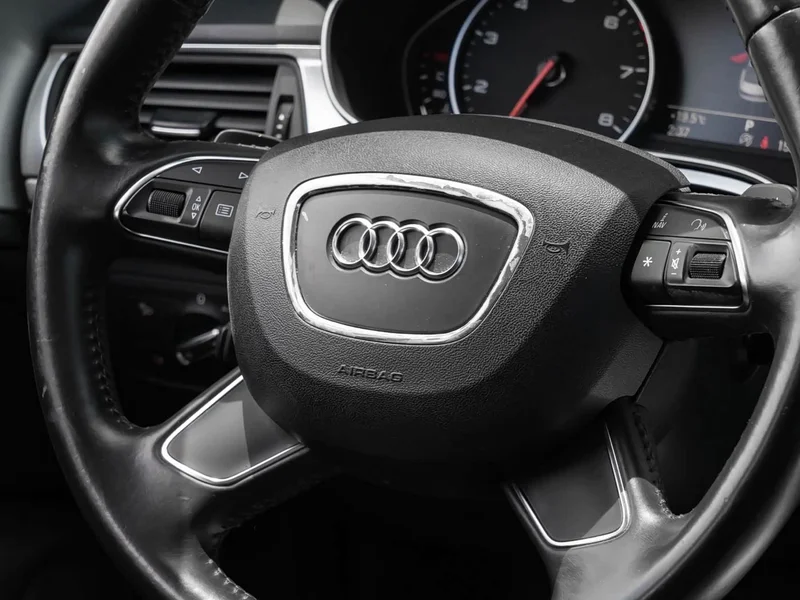 Audi A6L — фото 23