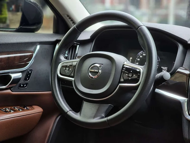 Volvo S90 — фото 9