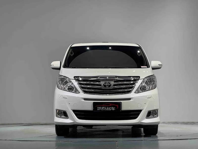 Toyota Alphard — фото 3