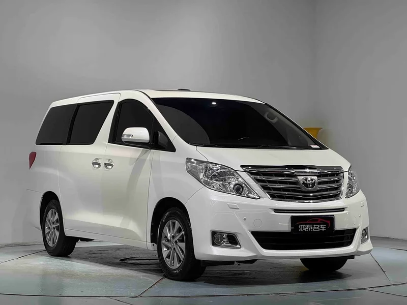 Toyota Alphard — фото 4