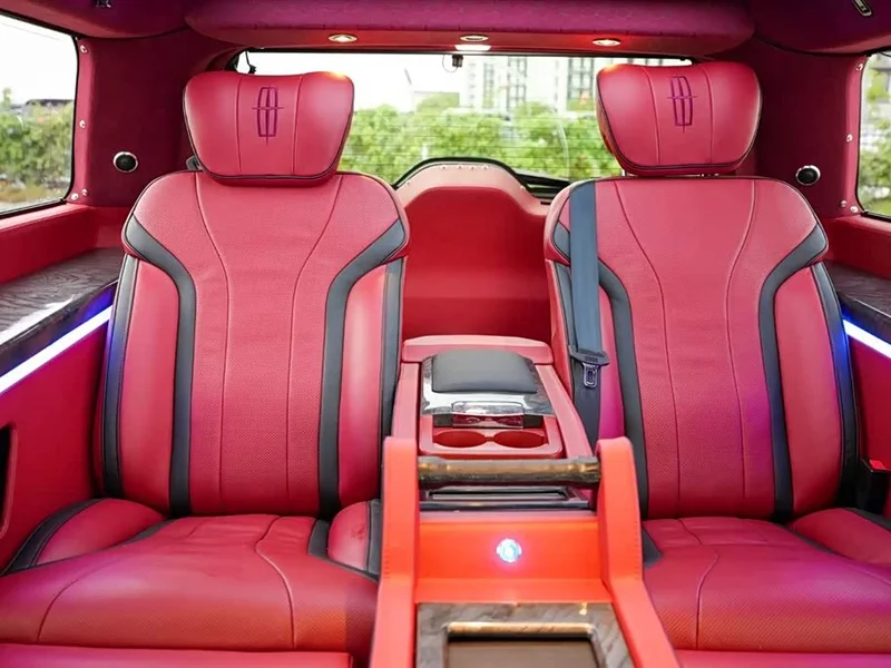 Lincoln Navigator — фото 12