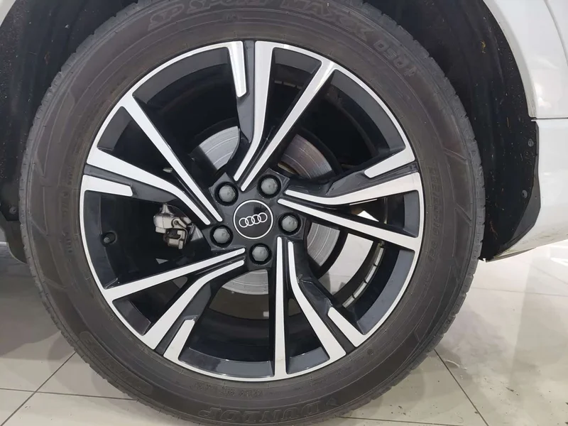 Audi Q3 Sportback — фото 16