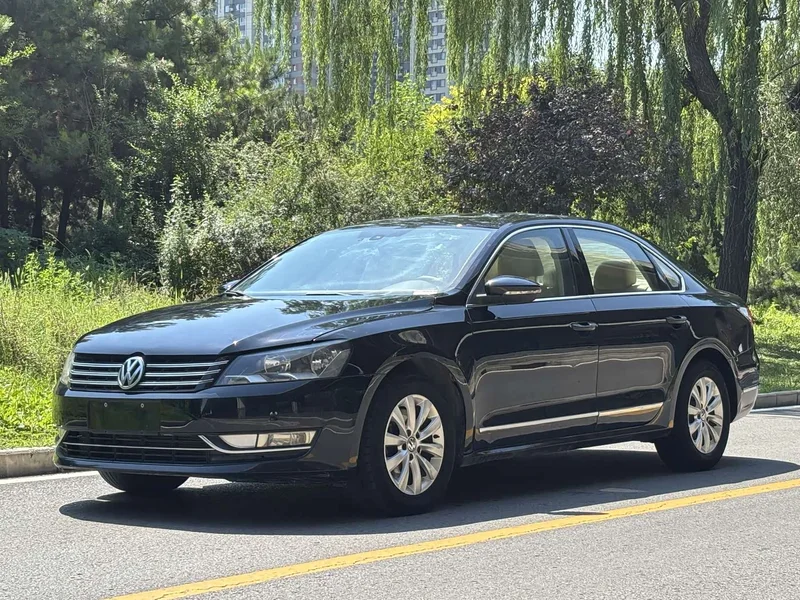 Volkswagen Passat — фото 1