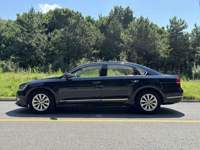 Volkswagen Passat — фото 3