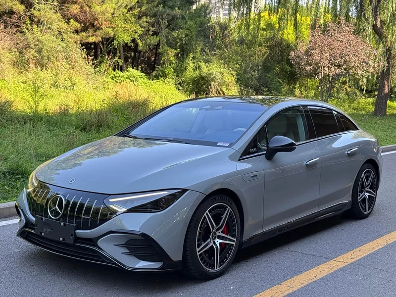 Mercedes-Benz EQE AMG