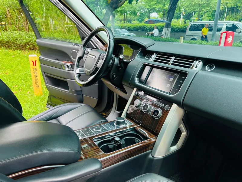 Land Rover Range Rover — фото 12