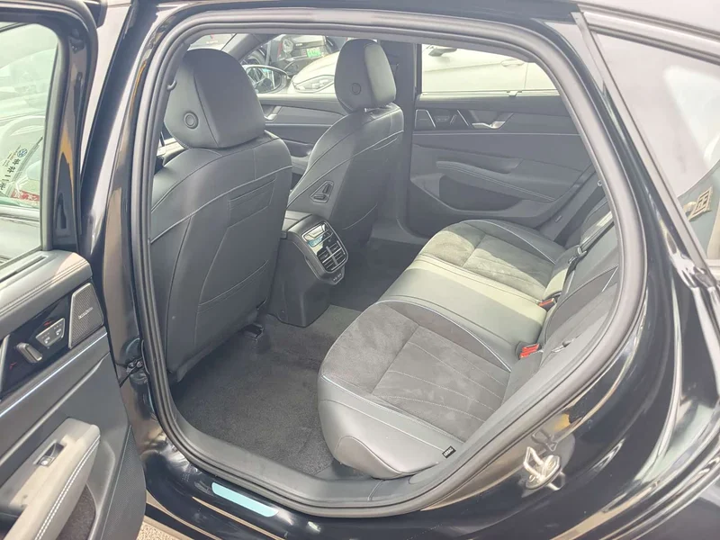 Volkswagen Passat — фото 8