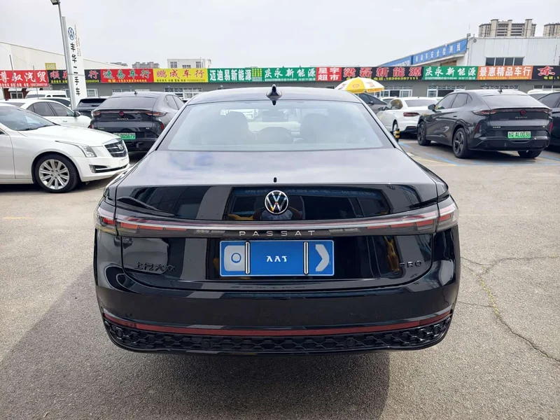 Volkswagen Passat — фото 10