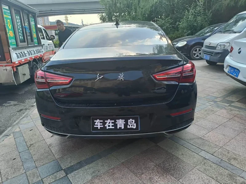Hongqi H5 — фото 13