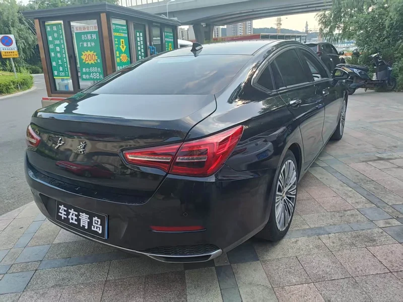 Hongqi H5 — фото 15