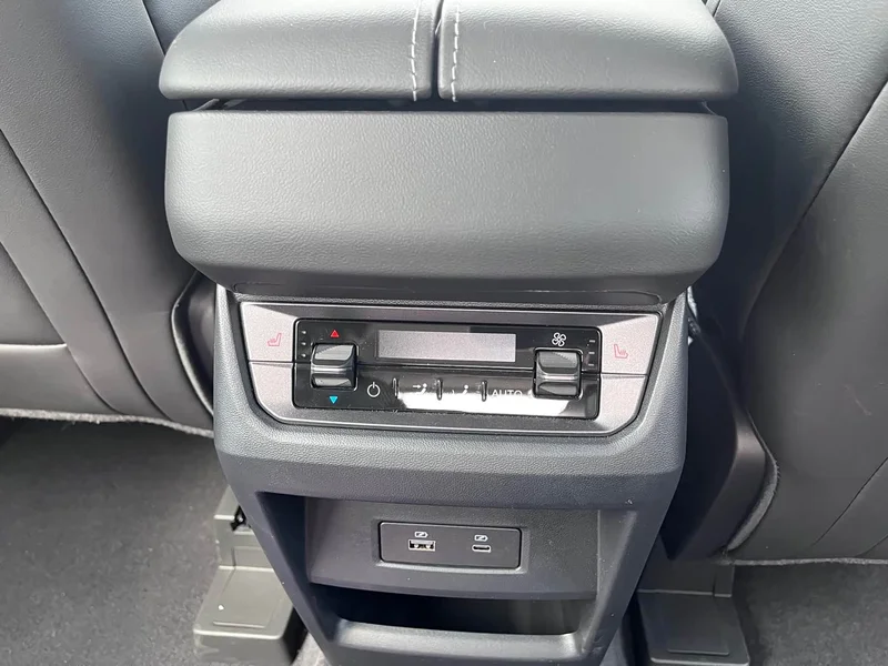 Ford Edge — фото 16